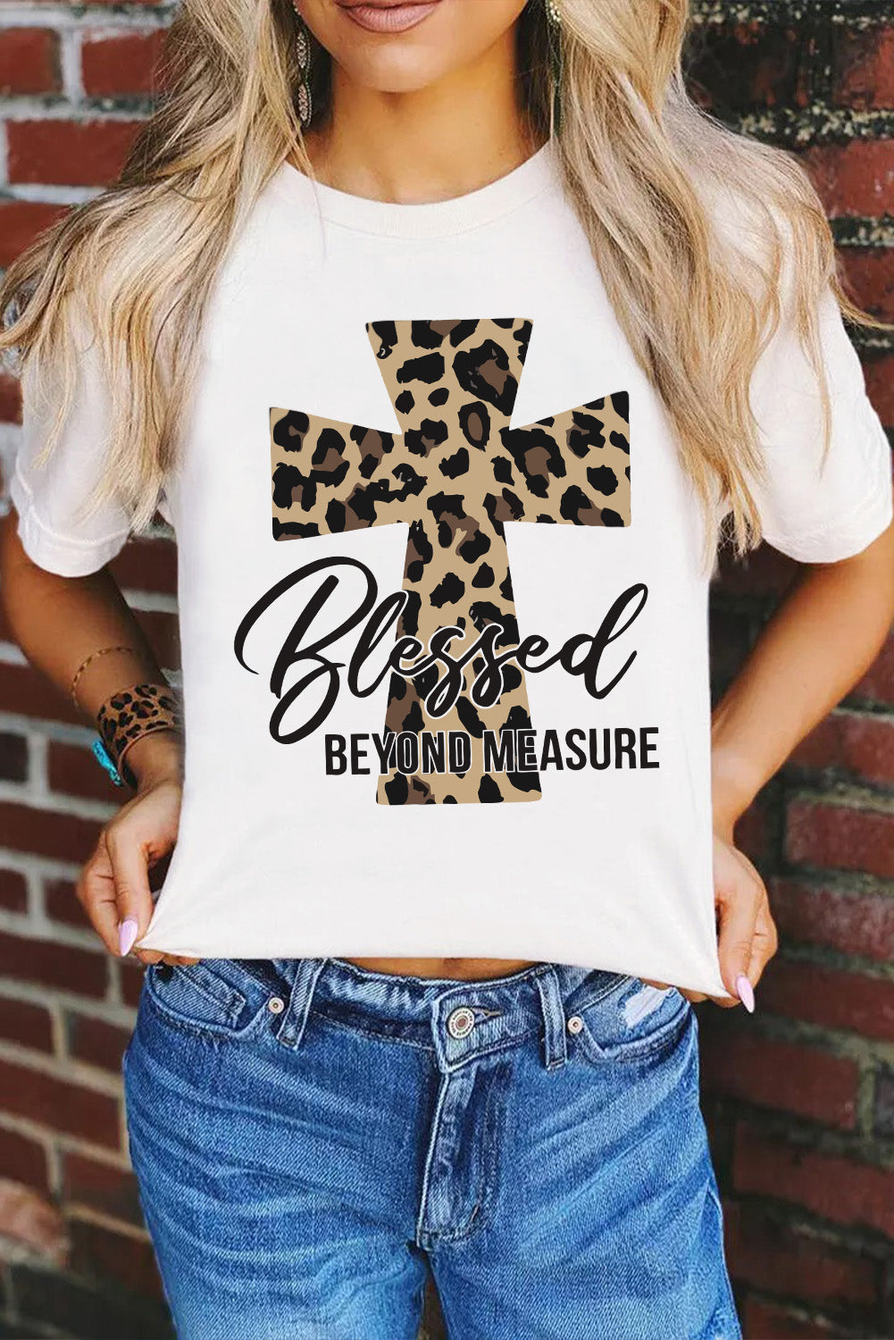 Azura Exchange Leopard Cross Graphic Print T-Shirt - M