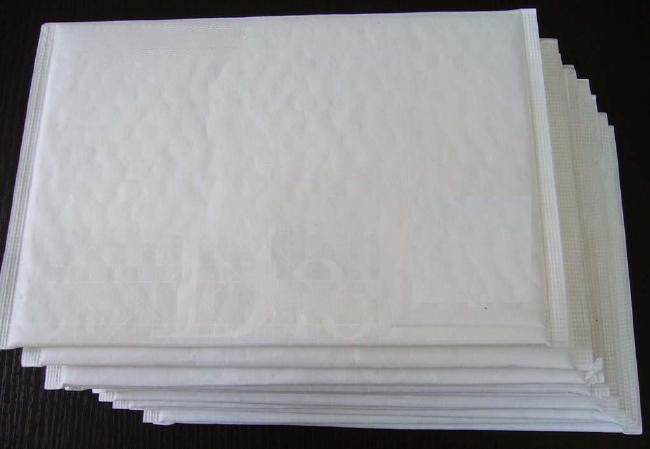 10 Piece Pack - 22.5cm x 15cm White Bubble Padded Envelope Bag Post Courier Shipping SMALL Self Seal